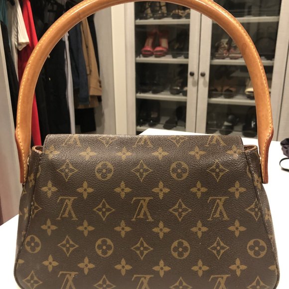 Purse - Picture 2 of 8